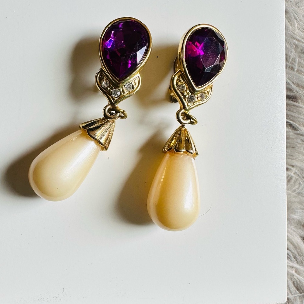Vintage Pearl Drip Earrings